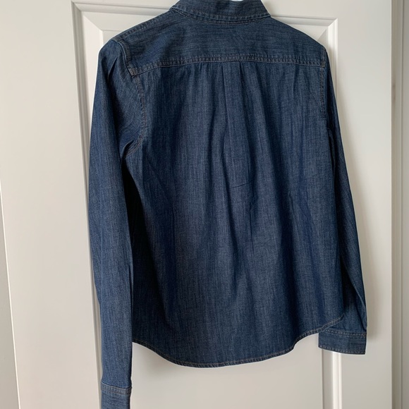 BNWT Banana Republic denim shirt in XS - Picture 2 of 2